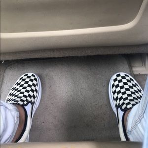 Meet your Posher, Zyaira